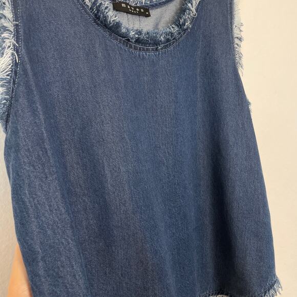 Maven West – Frayed Denim Tank Top Blouse with Fringe Hem - Picture 5 of 9